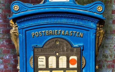 Postbriefkasten